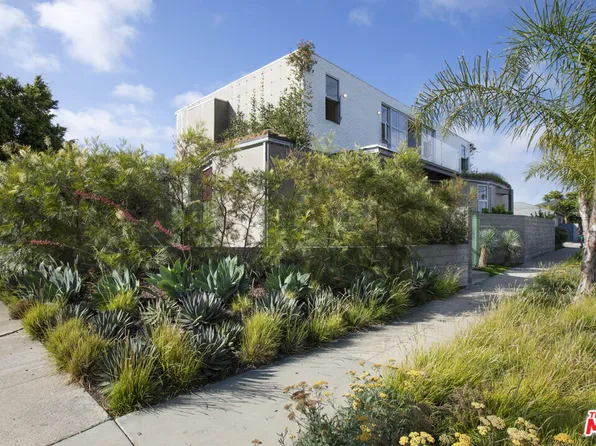 1850 Walgrove Ave, Los Angeles, CA 90066