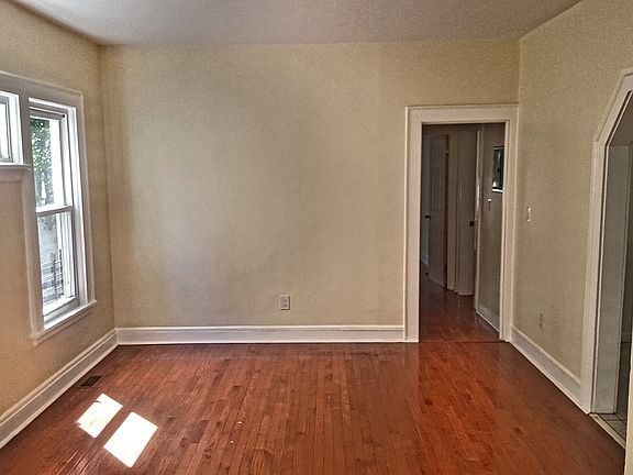 3rd image of 47 N 22nd St
