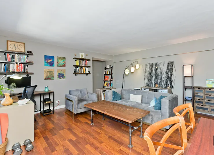 4960 N Marine Dr #719 — Photo 6