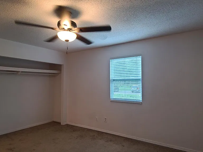 6519 W Newberry Rd #602 — Photo 9