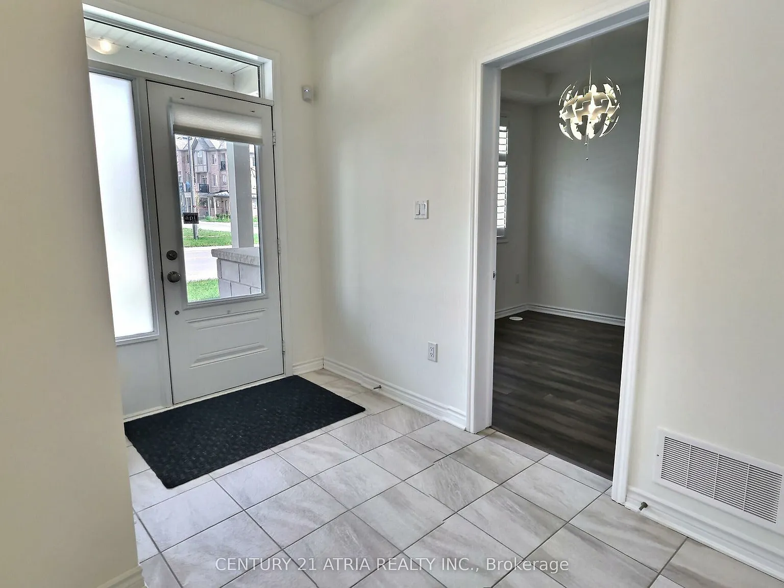 4 bed, $3,200 — Photo 4