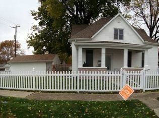 103 N 11th St, Pekin, IL