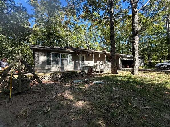 8218 Luce St, Alanson, MI 49706