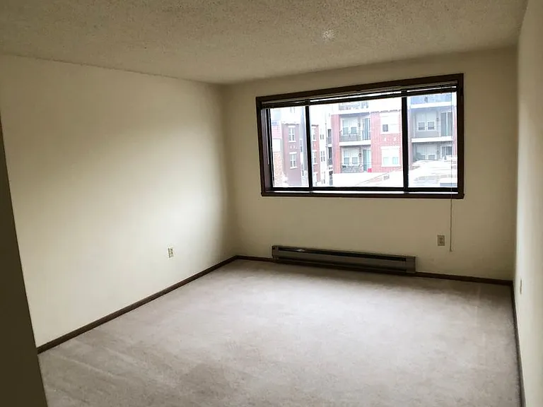 Wingra West Apartments — Photo 23