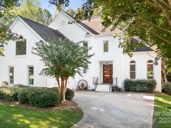 18633 Dembridge Dr, Davidson, NC 28036