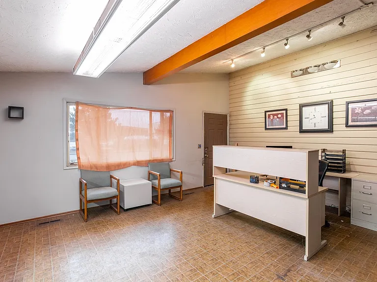 10623 E Montgomery Dr — Photo 21