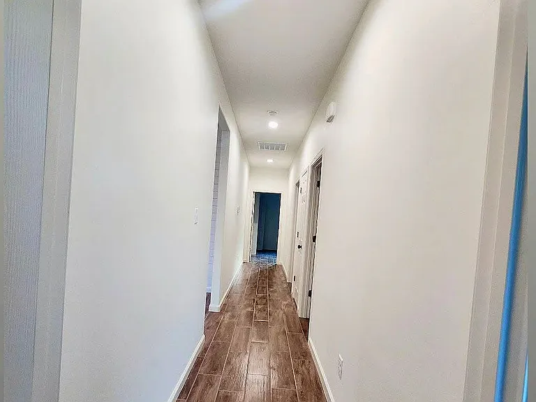 805 Woodridge Cir — Photo 25