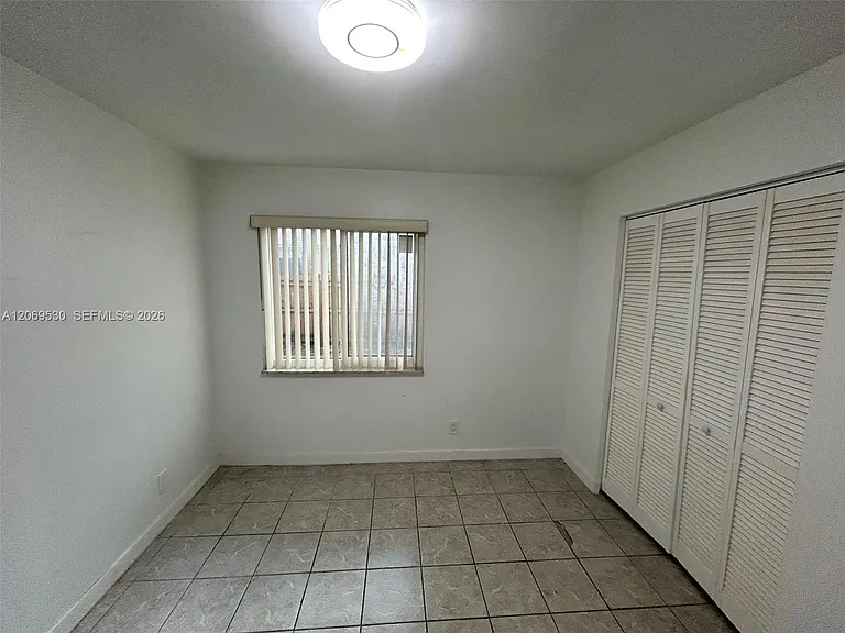 815 SW 30th St #J — Photo 40