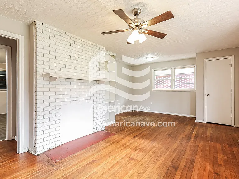 16293_004_living_room_4.jpg
