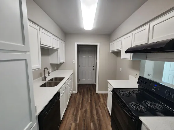 350 Spring Branch Ln, Kennedale, TX 76060
