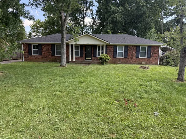 1423 Avon Rd, Murfreesboro, TN 37129