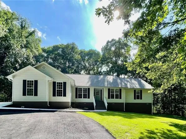 197 Blacks Mill Ct, Dawsonville, GA 30534