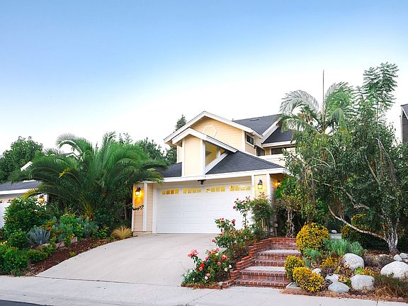 2nd image of 36 Oxbow Creek Ln