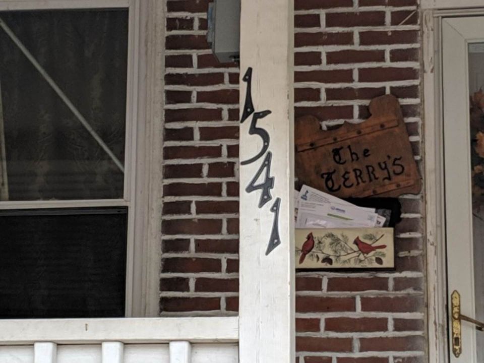 2nd image of 1541 Huddle Ave