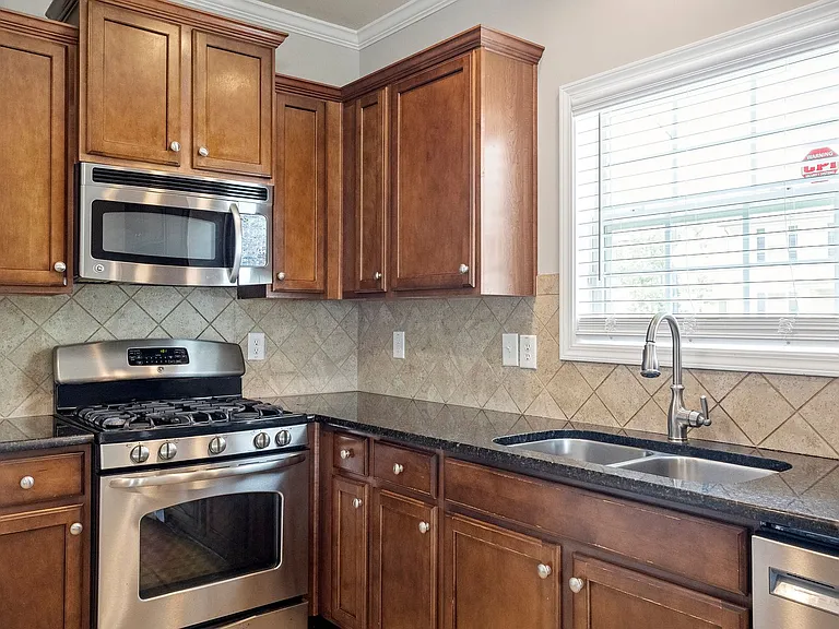 223 Station Dr — Photo 13