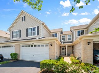499 Dancer Ln, Oswego, IL 60543
