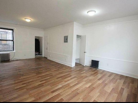 3rd image of 787 Saint Johns Pl #2