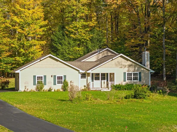 5219 Timber Point Trl, Kingsley, MI 49649