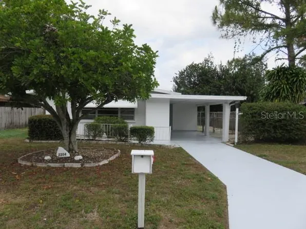 2204 20th Ave W, Bradenton, FL 34205