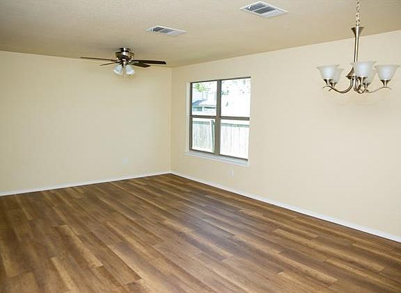 4th image of 721 Abundance Ln