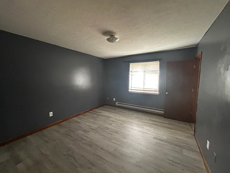 1750 Jonathan Creek Rd #J — Photo 3