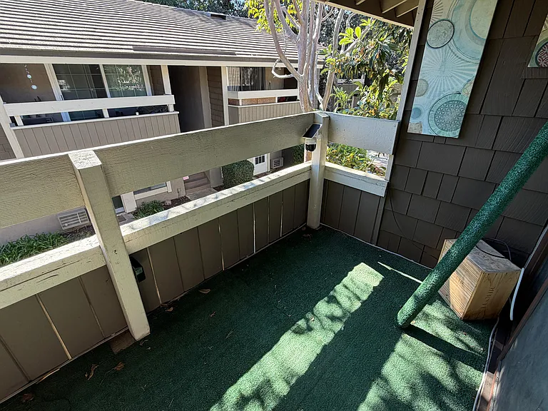 96 Streamwood — Photo 10