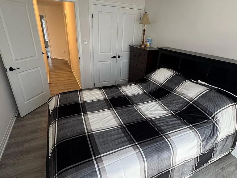 42 Ambereen Pl E — Photo 18