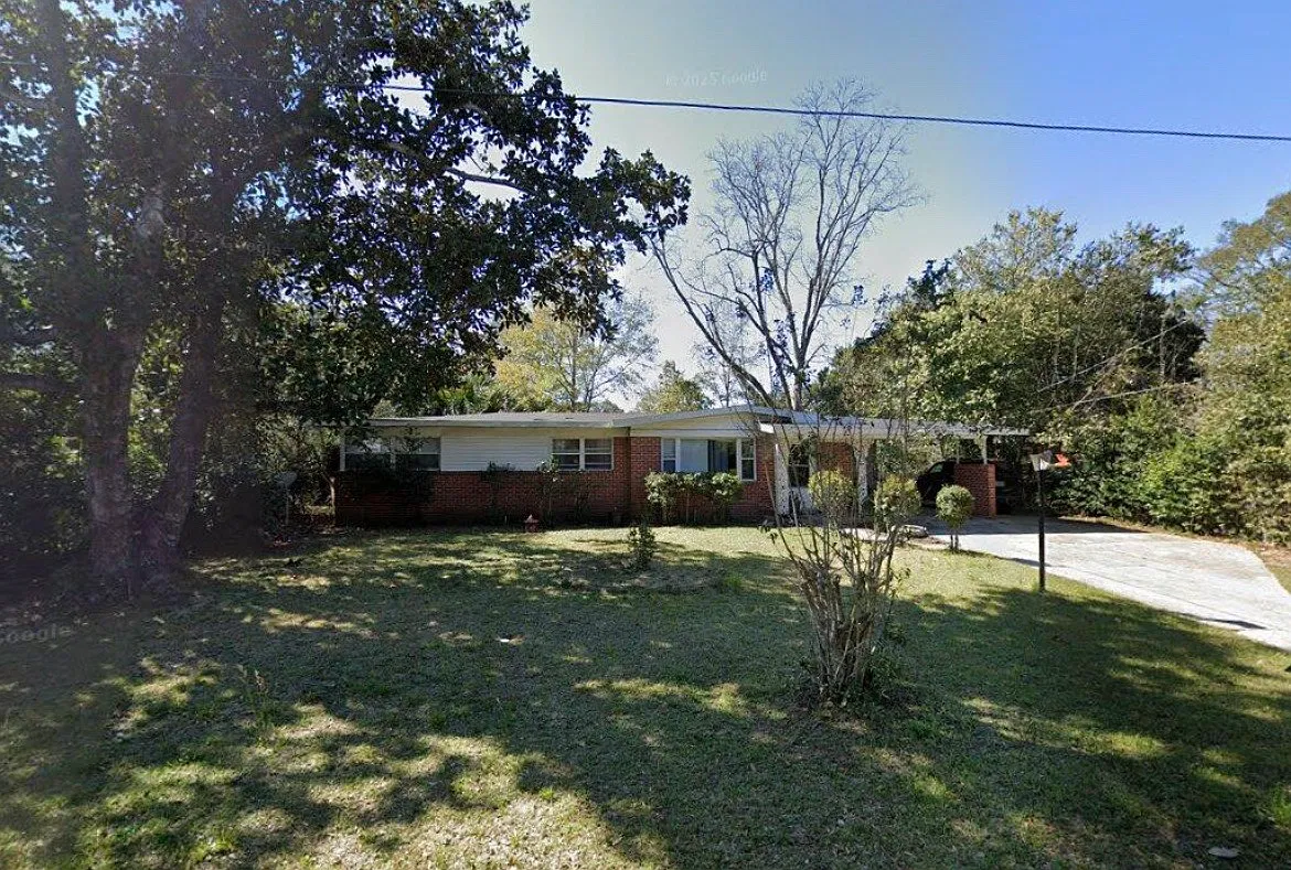 3 bed, 1338 sqft, $1,400 — Photo 1