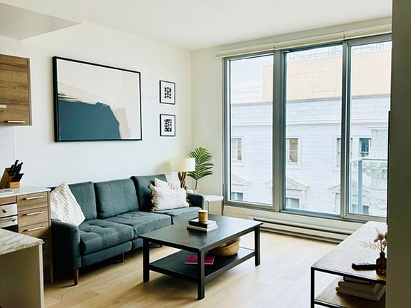 4th image of 1075 Market St Unit 709