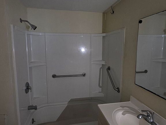 5th image of 5312 Avenue S