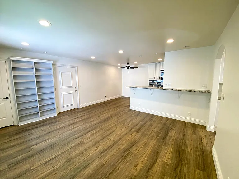 5513 Fulcher Ave #11 — Photo 13