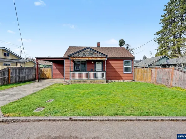 407 Jersey St, Silverton, OR 97381