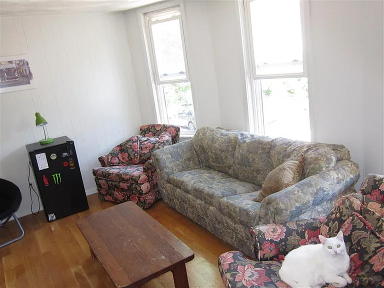 18 Oxford St #1 — Photo 5