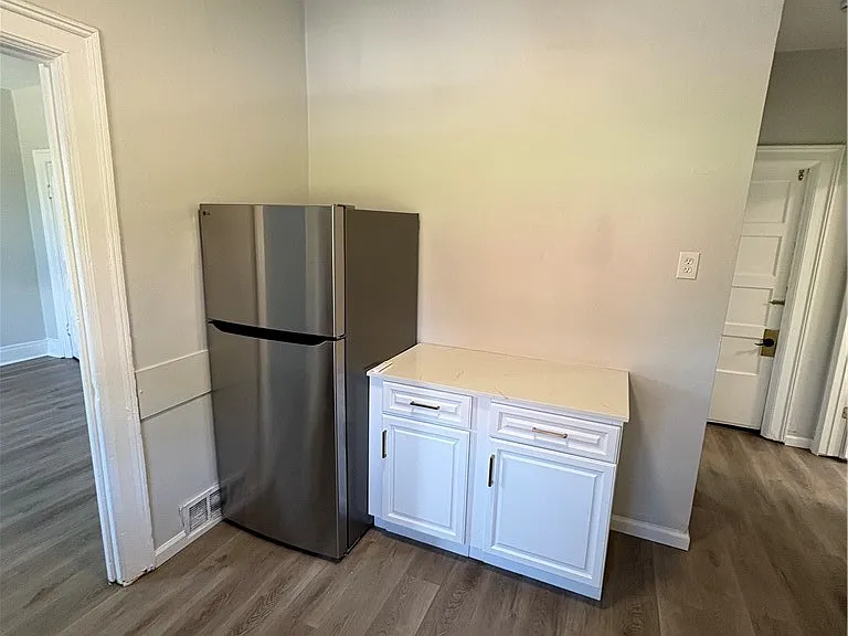 155 Lafayette Ave — Photo 17
