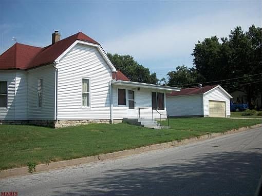 2nd image of 225 W Church St