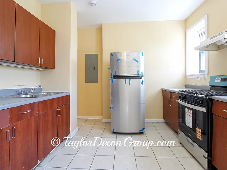 4035 W Gladys Ave #2N — Photo 17