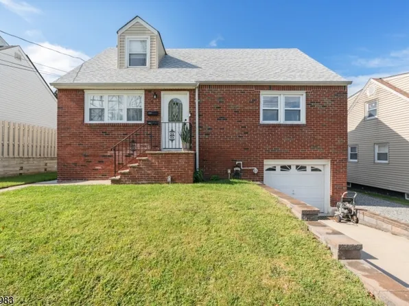 7 Veterans Pl, North Arlington Boro, NJ 07031