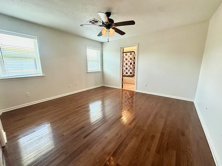 1530 Halverson Rd — Photo 8