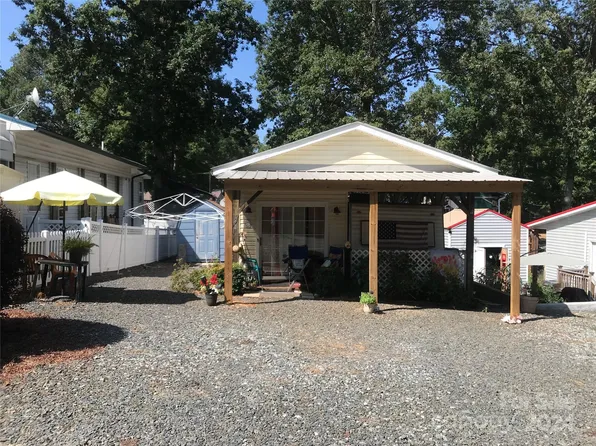 258 Lake Tillery Trl, Mount Gilead, NC 27306
