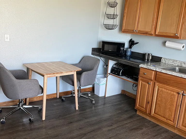 6450 Sth Rd #2 — Photo 5