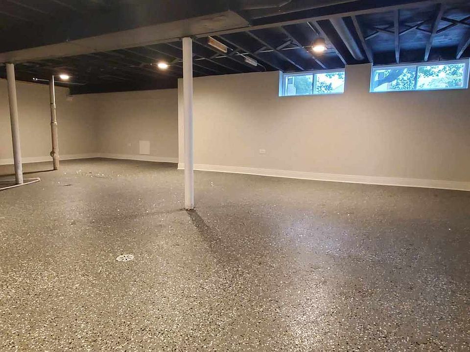 2nd image of 3720 N Page Ave