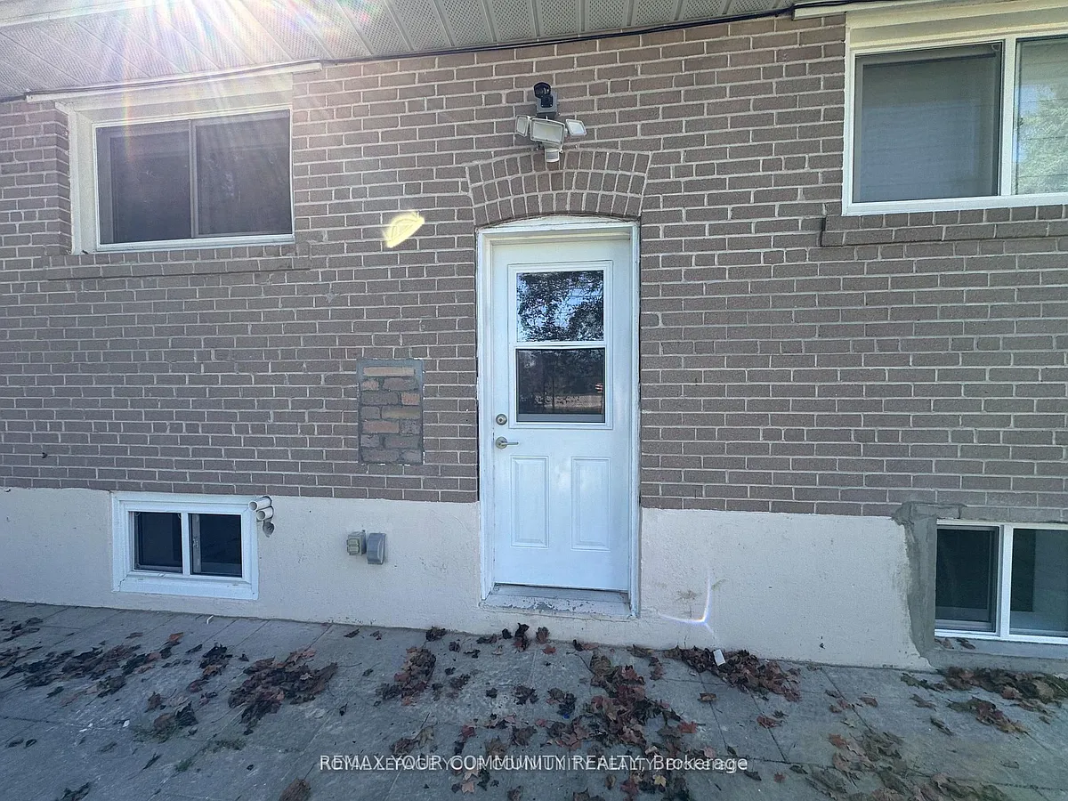 Building Photo - 145 Harrison Dr #2