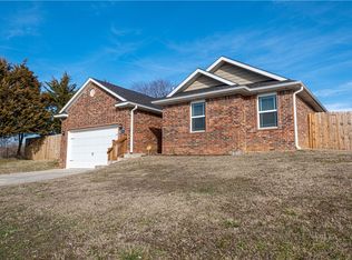 3233 Oglethorpe St, Springdale, AR 72764