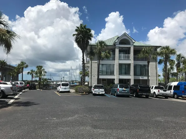 33 Lockwood Dr #Lu154-4, Charleston, SC 29401