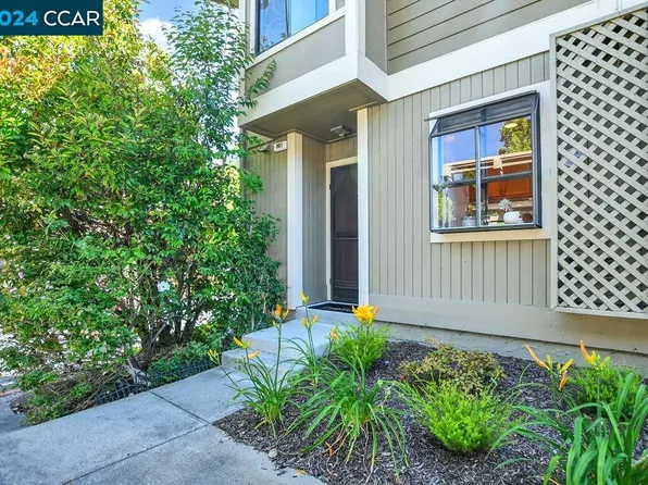 301 Eastgate Ln, Martinez, CA 94553