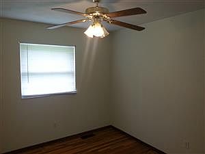 5th image of 3982 Sims Ave