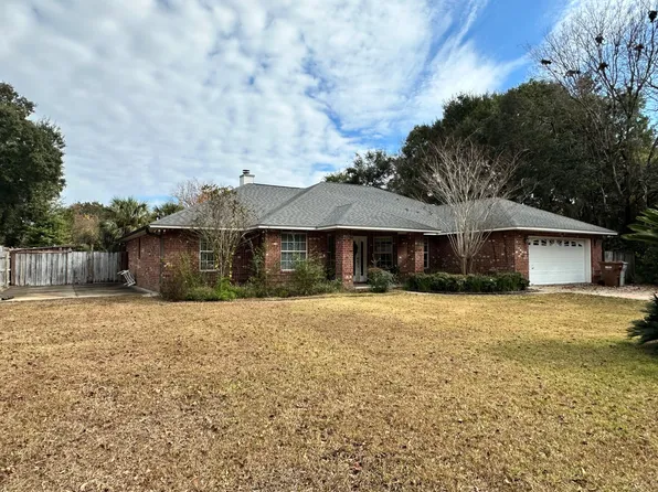 6730 Paso De Cortez Ct, Navarre, FL 32566