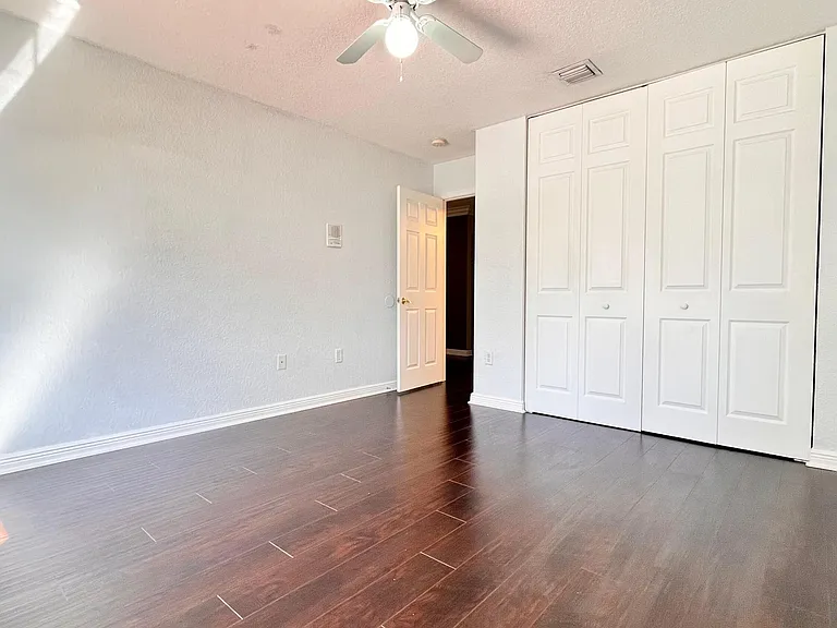 9546 Worswick Ct — Photo 16