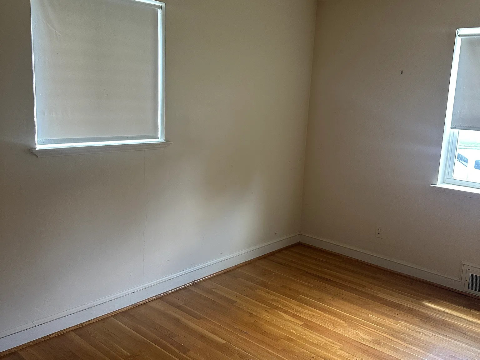 3 bed, 1226 sqft, $3,000 — Photo 3