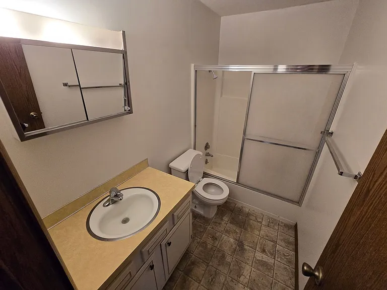 2108 N Cotner Blvd — Photo 6